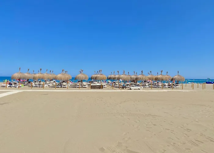 Costa Del Sol Seaside - 5 Mins From 公寓