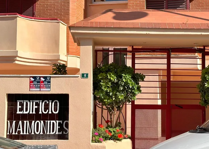 Costa Del Sol Seaside - 5 Mins From Appartement Fuengirola