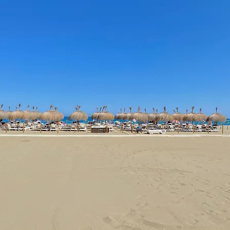 Costa Del Sol Seaside - 5 Mins From דירה