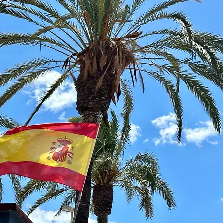 Costa Del Sol Seaside - 5 Mins From דירה פואנגירולה
