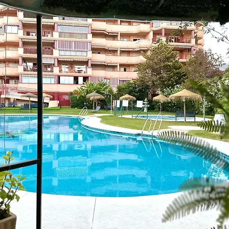 Costa Del Sol Seaside - 5 Mins From פואנגירולה