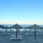 Costa Del Sol Seaside - 5 Mins From
